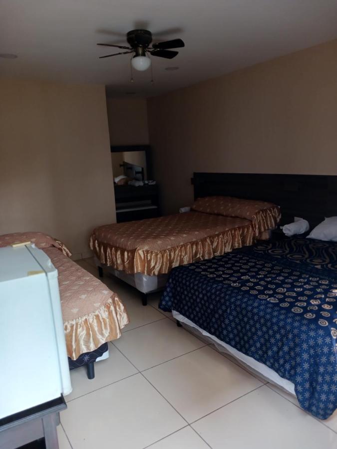 Habitaciones Casa Cuscatlan Tamanique Chambre photo